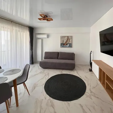 Black Sea - Castillo Apartamento